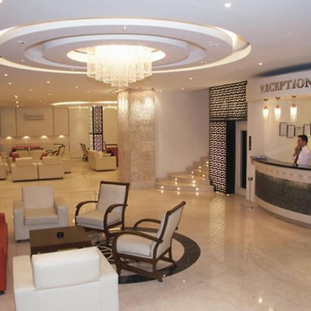 Esat Hotel Кушадаси Екстер'єр фото