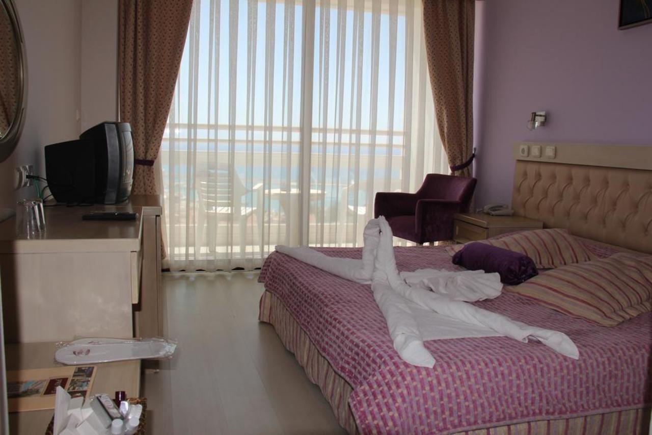 Esat Hotel Кушадаси Екстер'єр фото