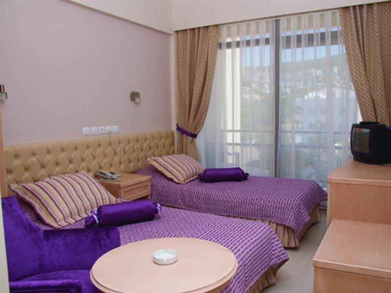 Esat Hotel Кушадаси Екстер'єр фото